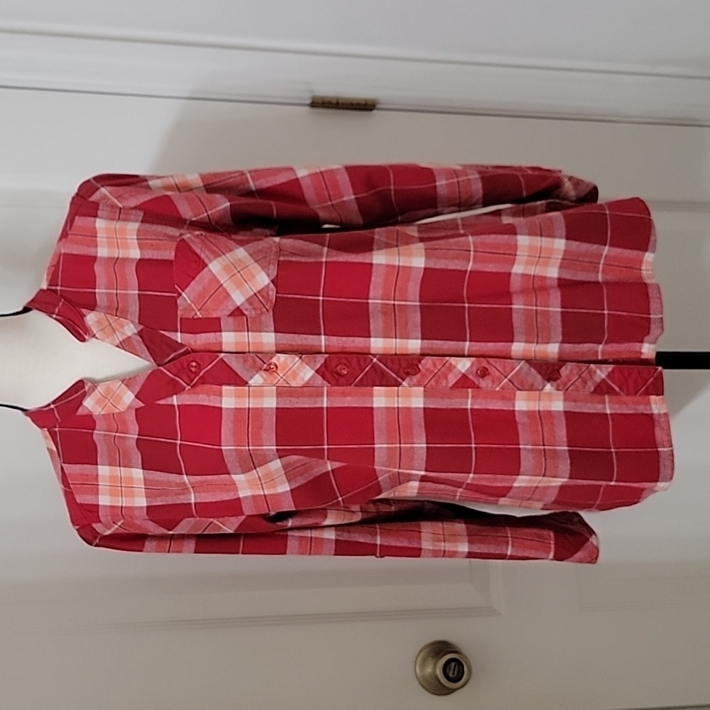 Denim & Co Size M Red White and Salmon Plaid Flannel Button Down Shirt